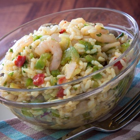 Salada de arroz e camarão 