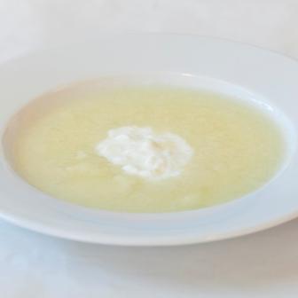 Sopa de Melão com iogurte e hortelã 